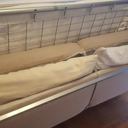 Happy Beautiful Corner Vila